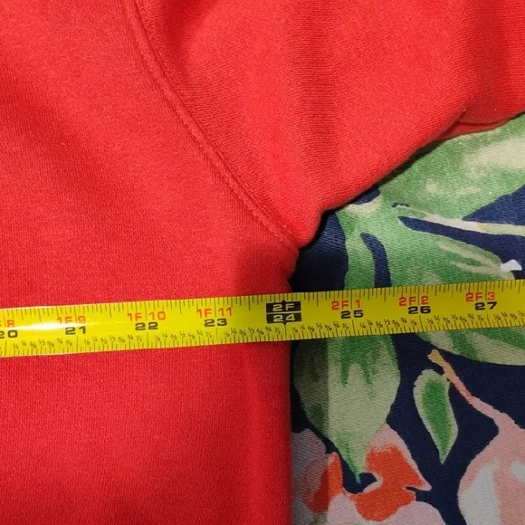 Reebok Coral-Red V-Neck Pullover Sweatshirt (XL) and Joggers (L) - Picture 6 of 6